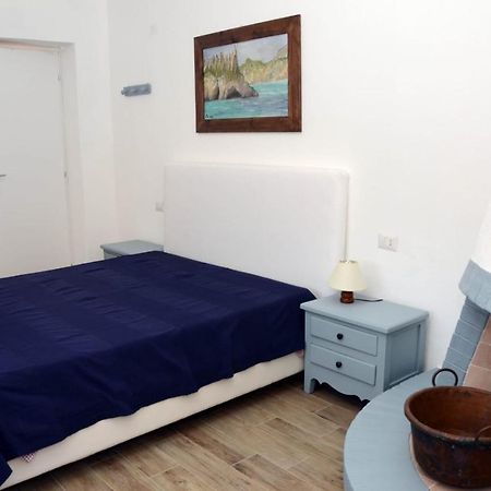 קאלה ליברוטו Apartments Villa Corrias מראה חיצוני תמונה