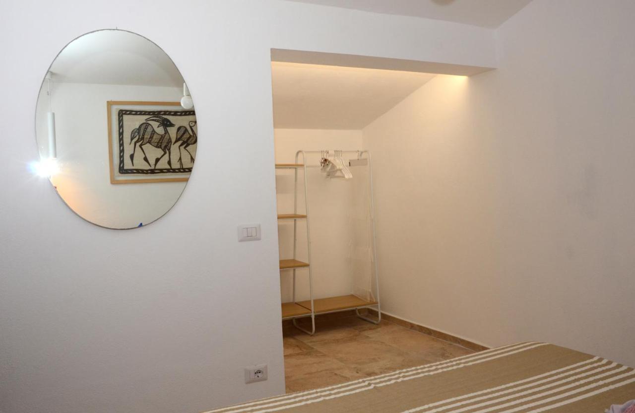 קאלה ליברוטו Apartments Villa Corrias מראה חיצוני תמונה